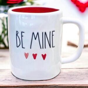 NEW Rae Dunn ‘BE MINE’ Watercolor Hearts Mug